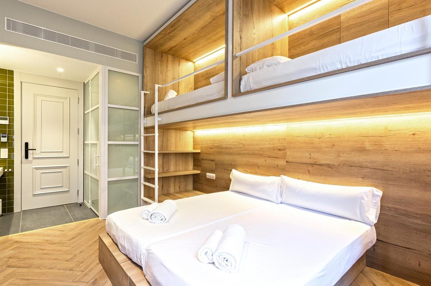 Weflating Boutique Hostel Barcelona Exteriör bild